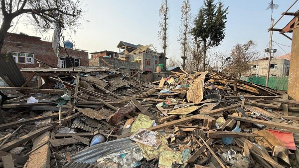 Pulwama house of Dr. Umar Nabi demolished