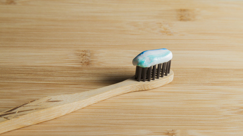 Wooden Furniture Clean With Toothpaste