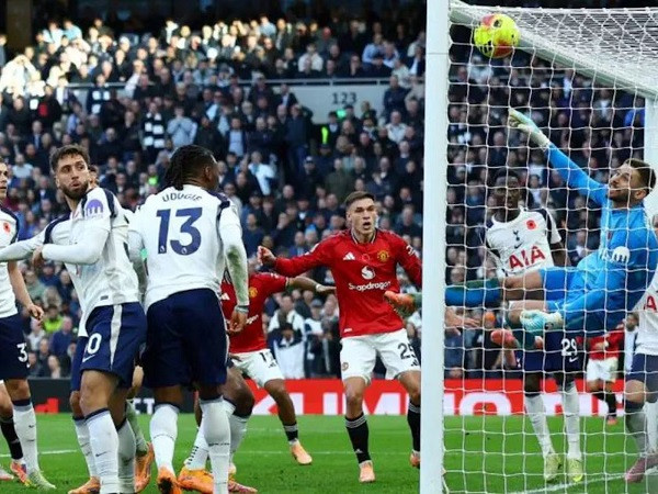 Tottenham Hotspur vs Manchester United 2-2; Premier League
