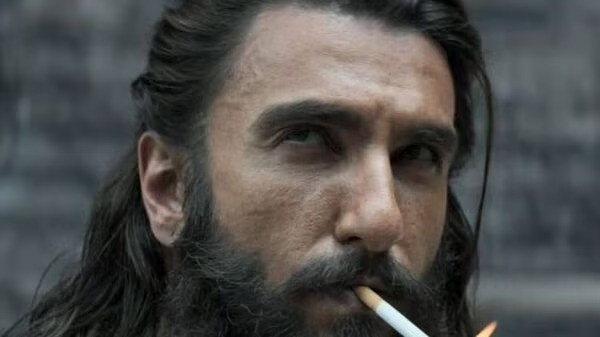 Dhurandhar stars Ranveer Singh in the lead