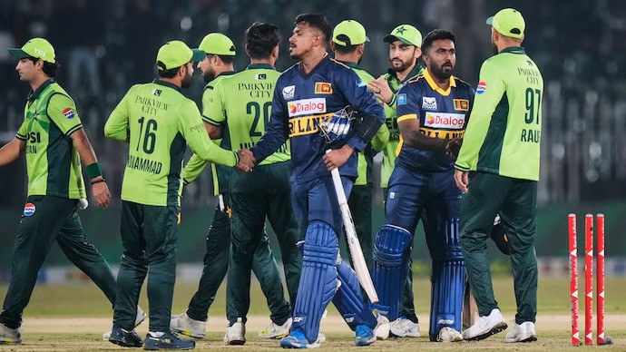 Pakistan beat Sri Laka by 6 runs in 1st ODI