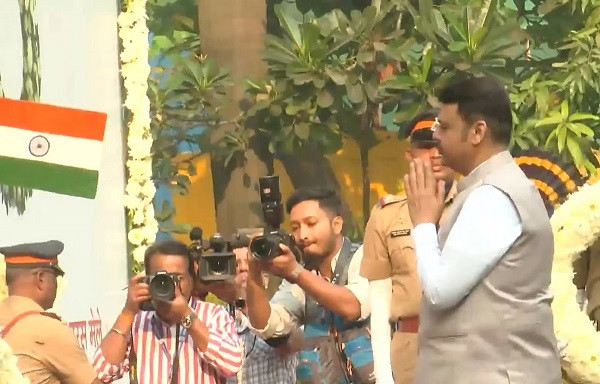 Maha CM Devendra Fadnavis & Ajit Pawar Pay Floral Tributes To Martyrs