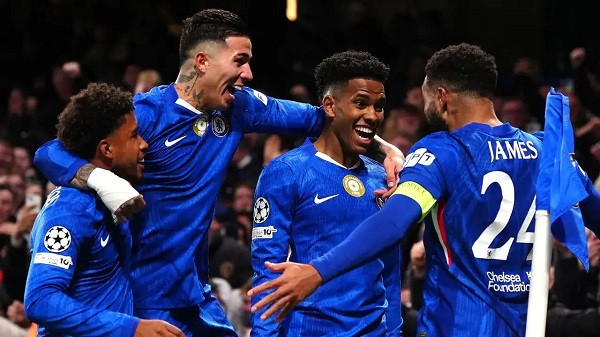 Chelsea dominate Barcelona in Champions League, Man City lose