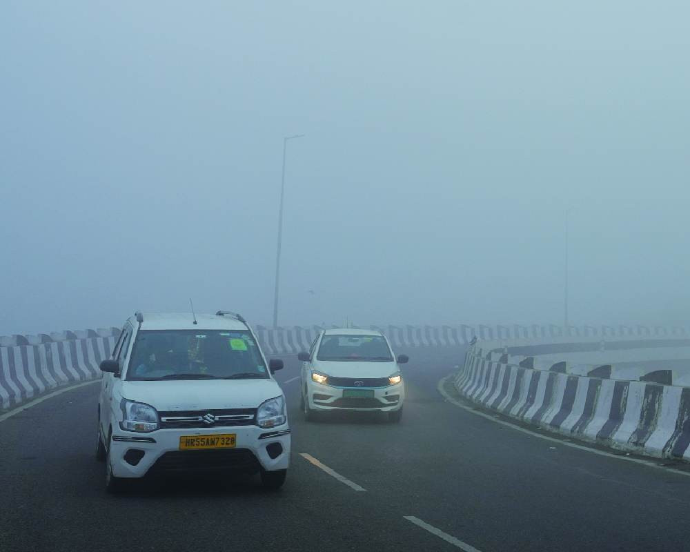 Delhi chokes in very poor air