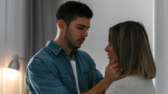 Emotional Manipulation Signs