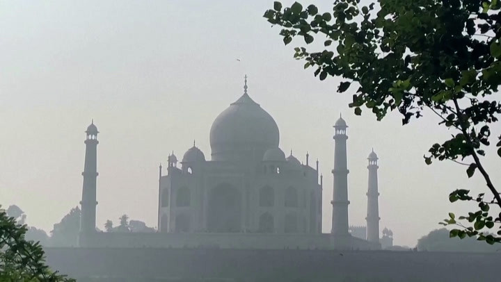 Taj Mahal Disappears Due To Dense Fog