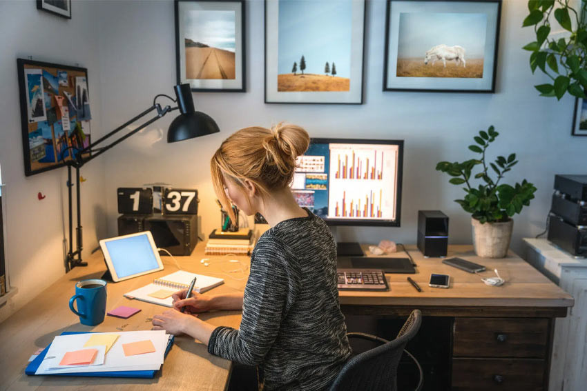 Vastu for Office Desk