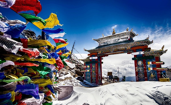 March snow 5 destinations India,