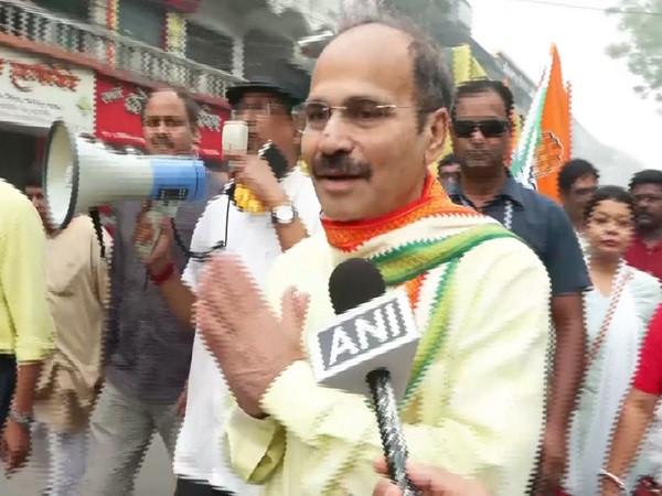 Senior Congress leader Adhir Ranjan Chowdhury campaigned in Berhampore, Murshidabad