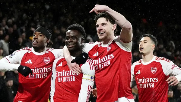 Arsenal defeat Mansfield Town (2-1) and advance to the quarter-finals