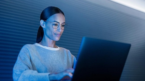 Healthy Vision in the Digital World