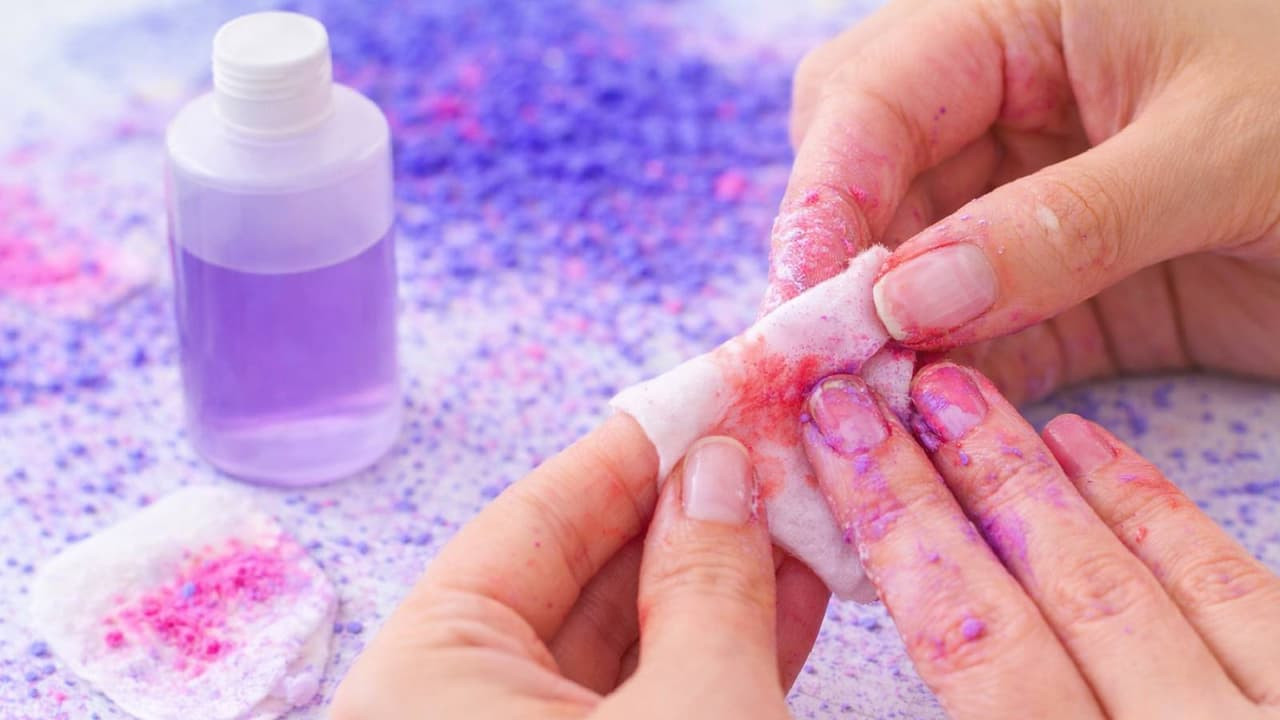 Protecting your nails from Holi damage