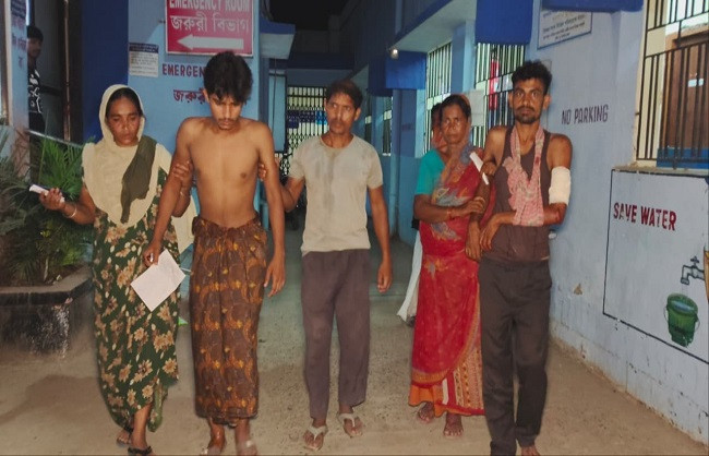 Tension mounts in Bhangar amid TMC-ISF clashes; TMC stages protests in Kultali.