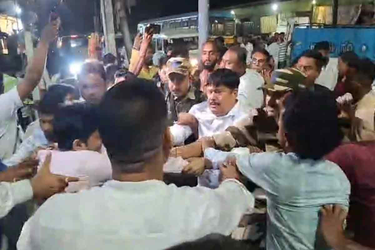 Central Force Jawan Shot in Bhatpara