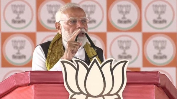 হলদিয়ার সভায় প্রধানমন্ত্রী নরেন্দ্র মোদি।.