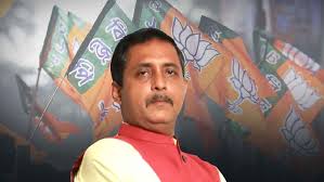 Sajal Ghosh Alleges Negligence Against BLO in Baranagar