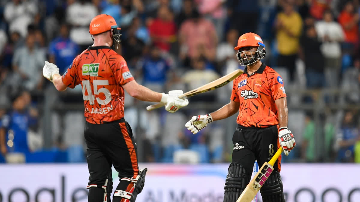 Sunrisers Hyderabad's Heinrich Klaasen and Salil Arora