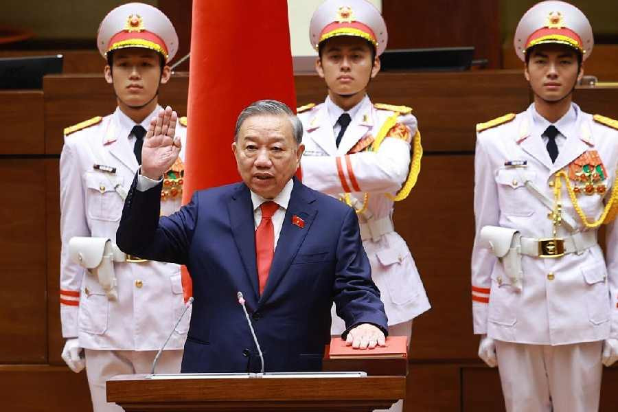 Vietnam's top leader To Lam swears