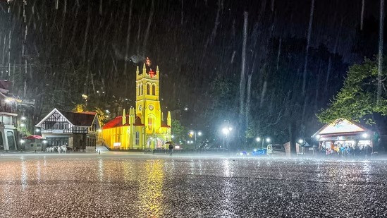 Snow, rain in Himachal