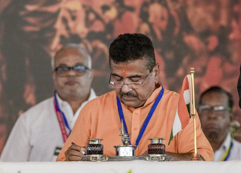 WB CM Suvendu Adhikari
