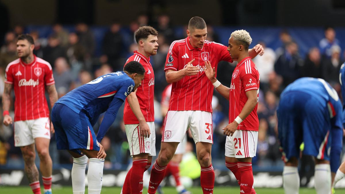 Nottingham Forest's Neco Williams, Nikola Milenkovic and Omari Hutchinson celebrate