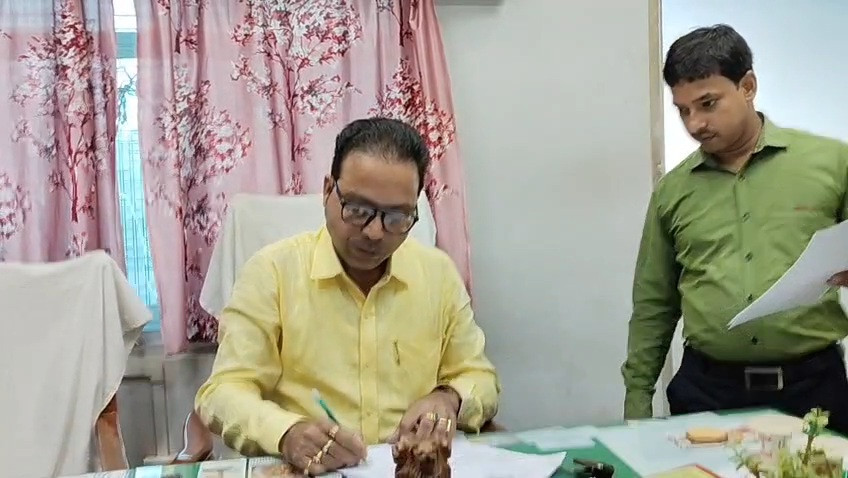 Ramjibanpur Municipality Chairman Kalyan Tiwari