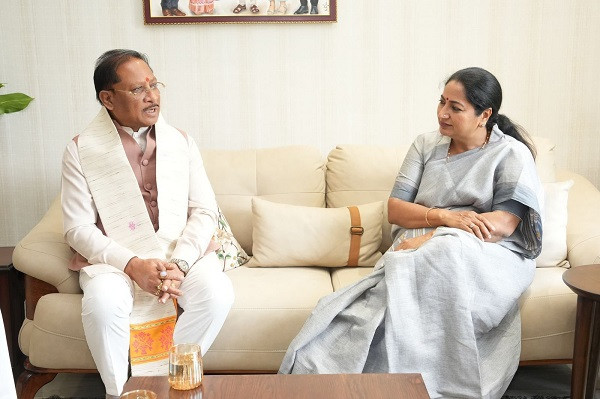 Chhattisgarh CM Vishnu Deo Sai met with Delhi CM Rekha Gupta in New Delhi