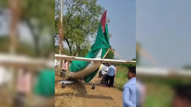 The trainer aircraft that crash landed in Baramati