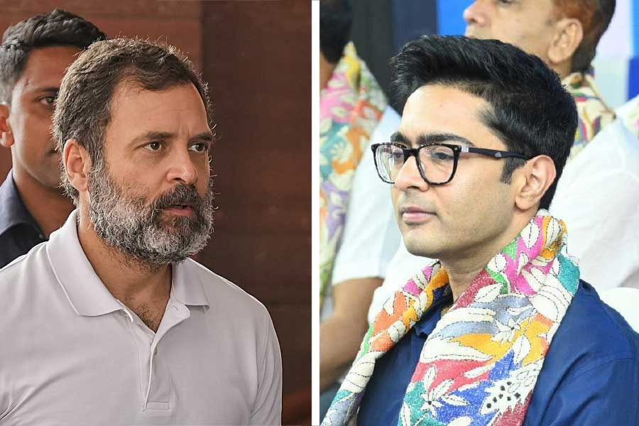 Abhishek meets Rahul