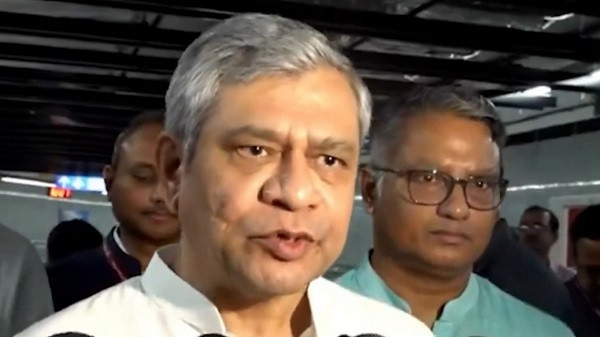 Railway Minister Ashwini Vaishnaw riding the Kolkata Metro