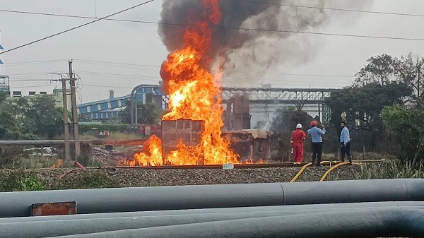 Fire breaks out in Haldia Petrochemicals’ naphtha pipeline