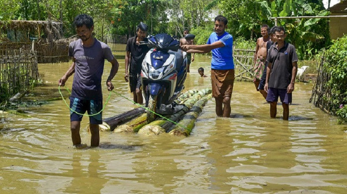 10 more deaths raise Assam flood toll to 41