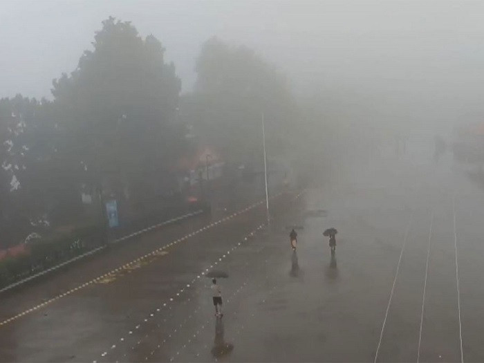 Dense fog In Shimla