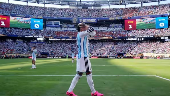 Argentina's Nicolás Otamendi