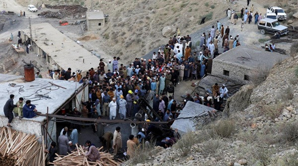 Coal mine blast in Pakistan kills at least 32 miners