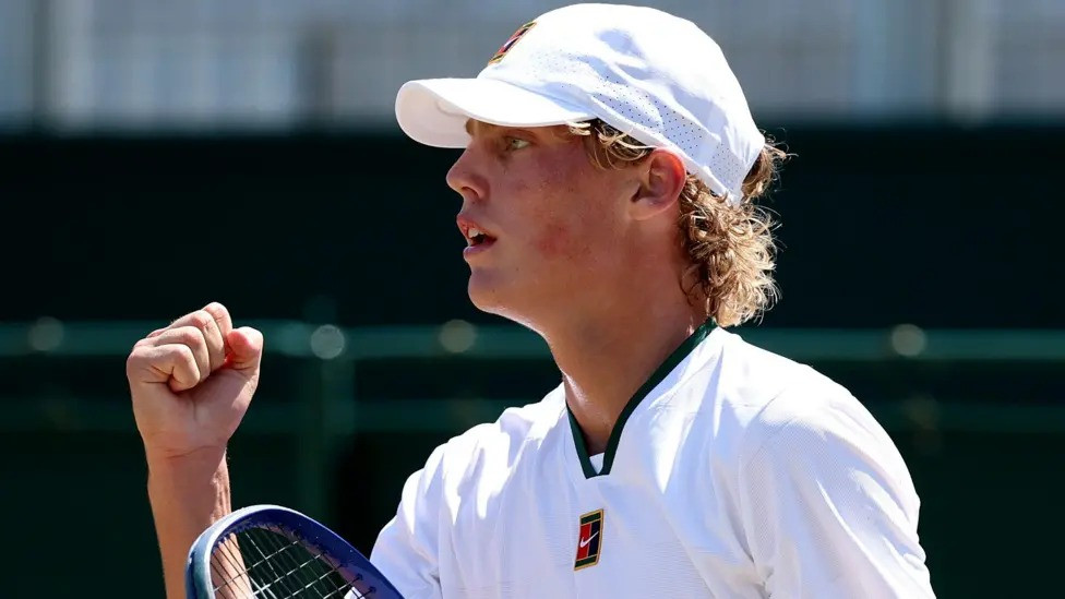 Cruz Hewitt