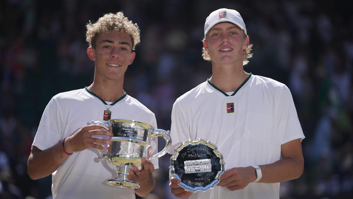 Qualifier Jordan Lee wins juniors title