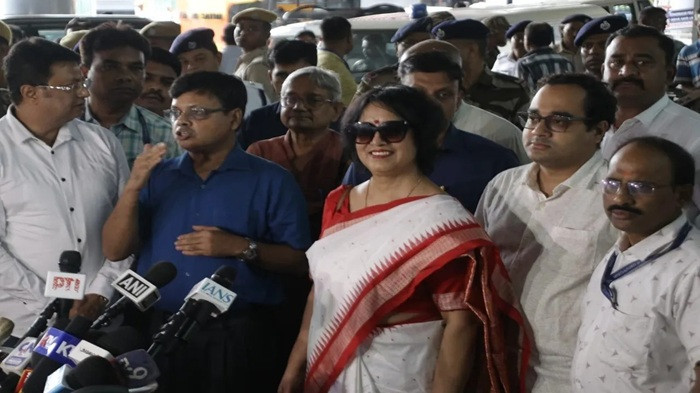 Taslima Nasreen Kolkata return