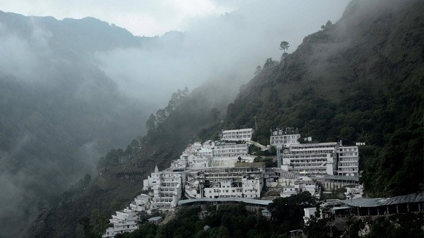 Shri Mata Vaishno Devi Yatra remains suspended