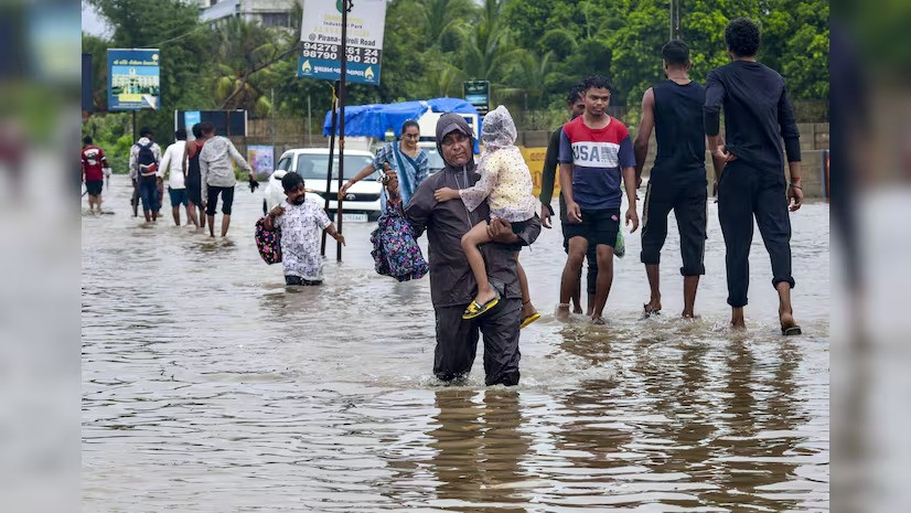 Ahmedabad-Viramgam Highway shut as heavy rain