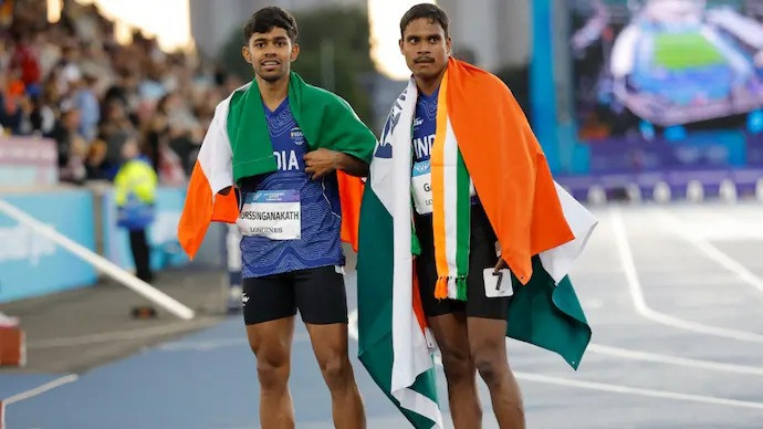 Dilip Gavit (R) and Mohammed Basil (L)