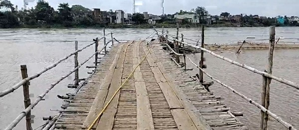 Arambagh bridge collapse