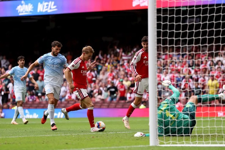 Arsenal cruise to win over Manchester City in Community Shield