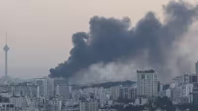 Houthi attacks kill 30 Yemen troops