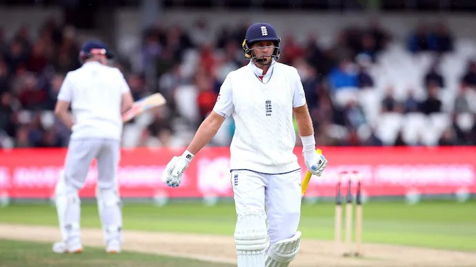 Joe Root equals Sachin Tendulkar's record for most Test fifties with solid 66 vs Pakistan