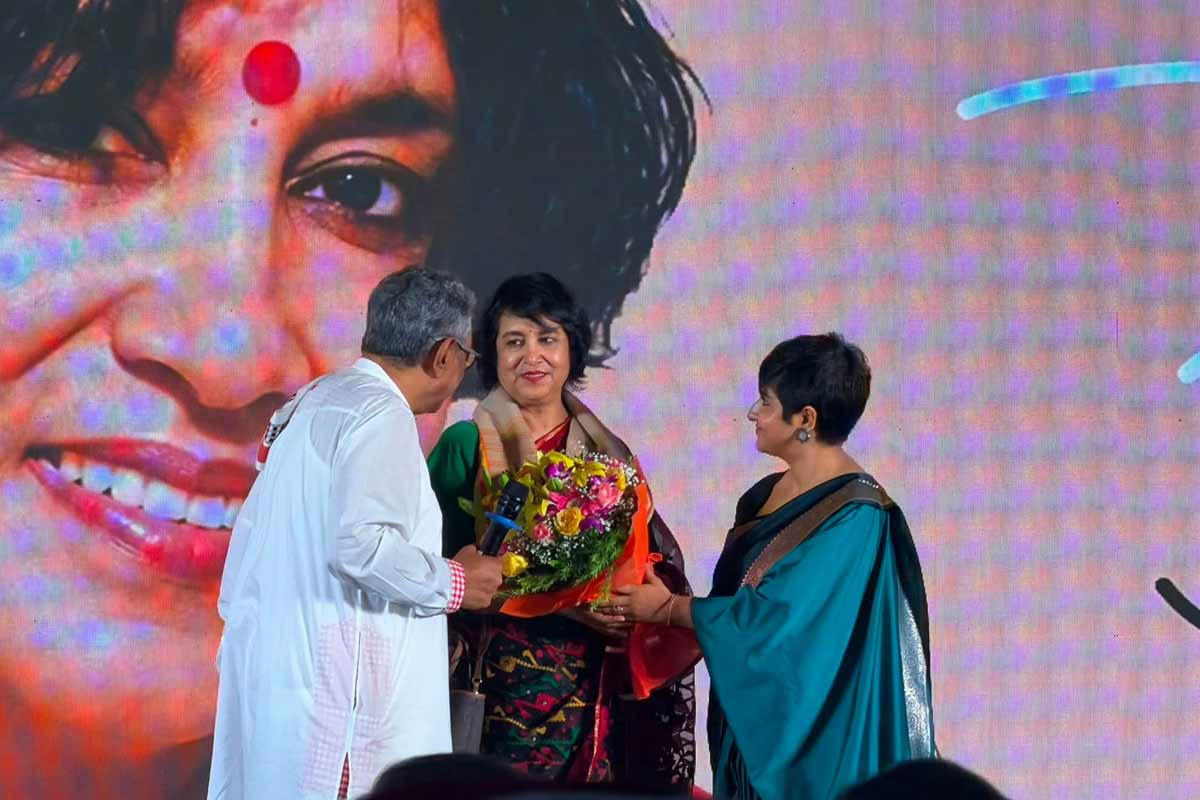 Special programme organised by wb minister swapan dasgupta hounouring taslima nasrin in kolkata