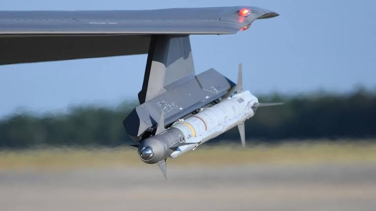 US approves sale of 103 AIM-9X missiles to South Korea.