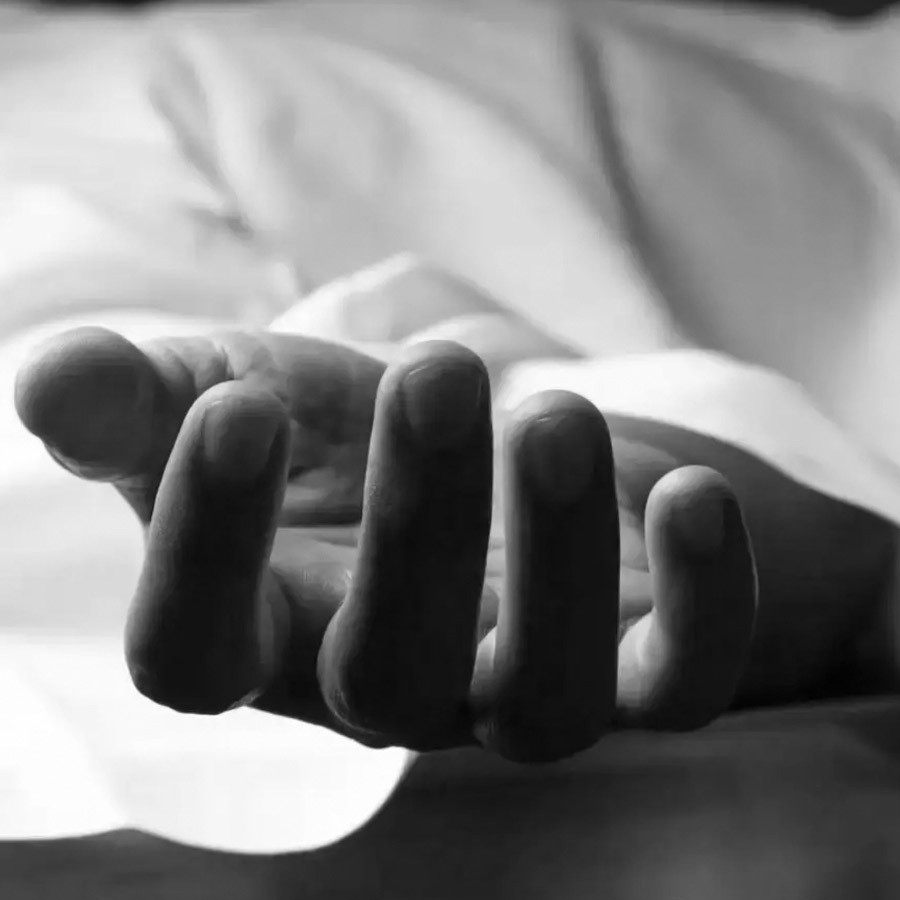 Auto Driver Assaulted Over ₹10 Fare Dispute, Succumbs to Injuries