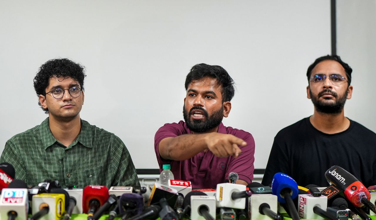 Abhijeet Dipke,Saurav Das and Ashutosh Ranka