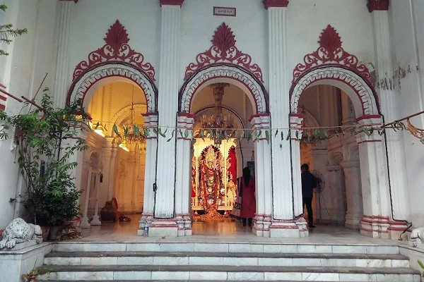 Hatkhola Dutta Bari
